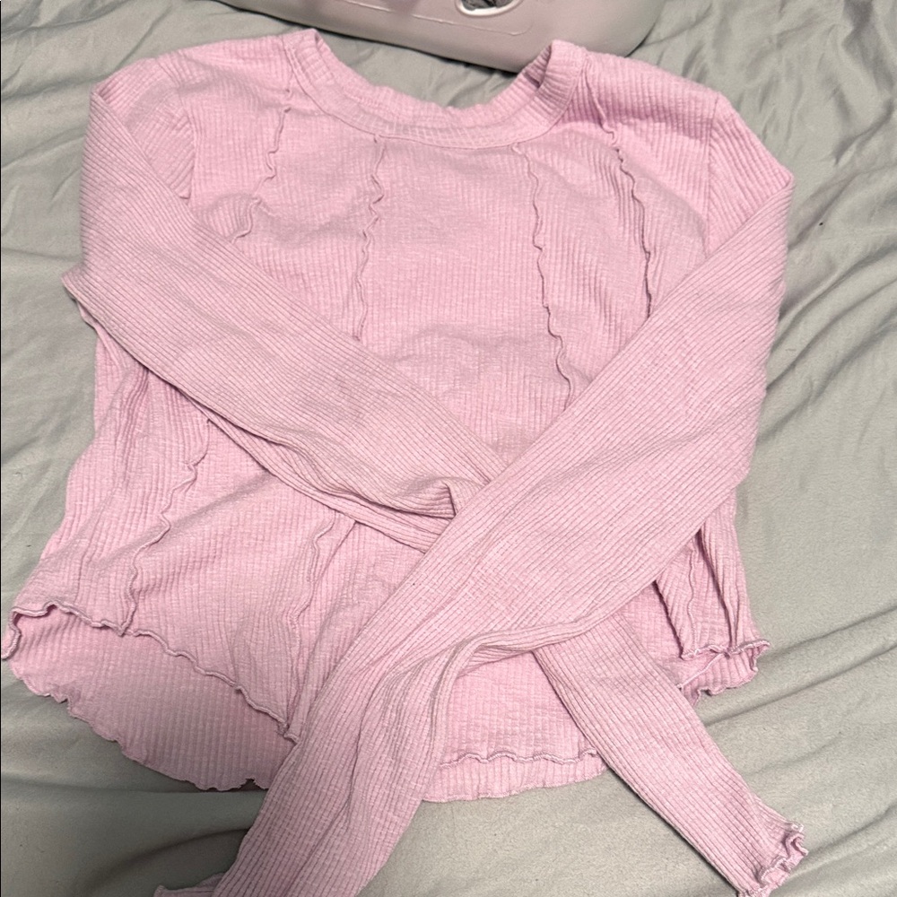 Arizona Jean Company Light Pink Ribbed Long Sleeve Tee